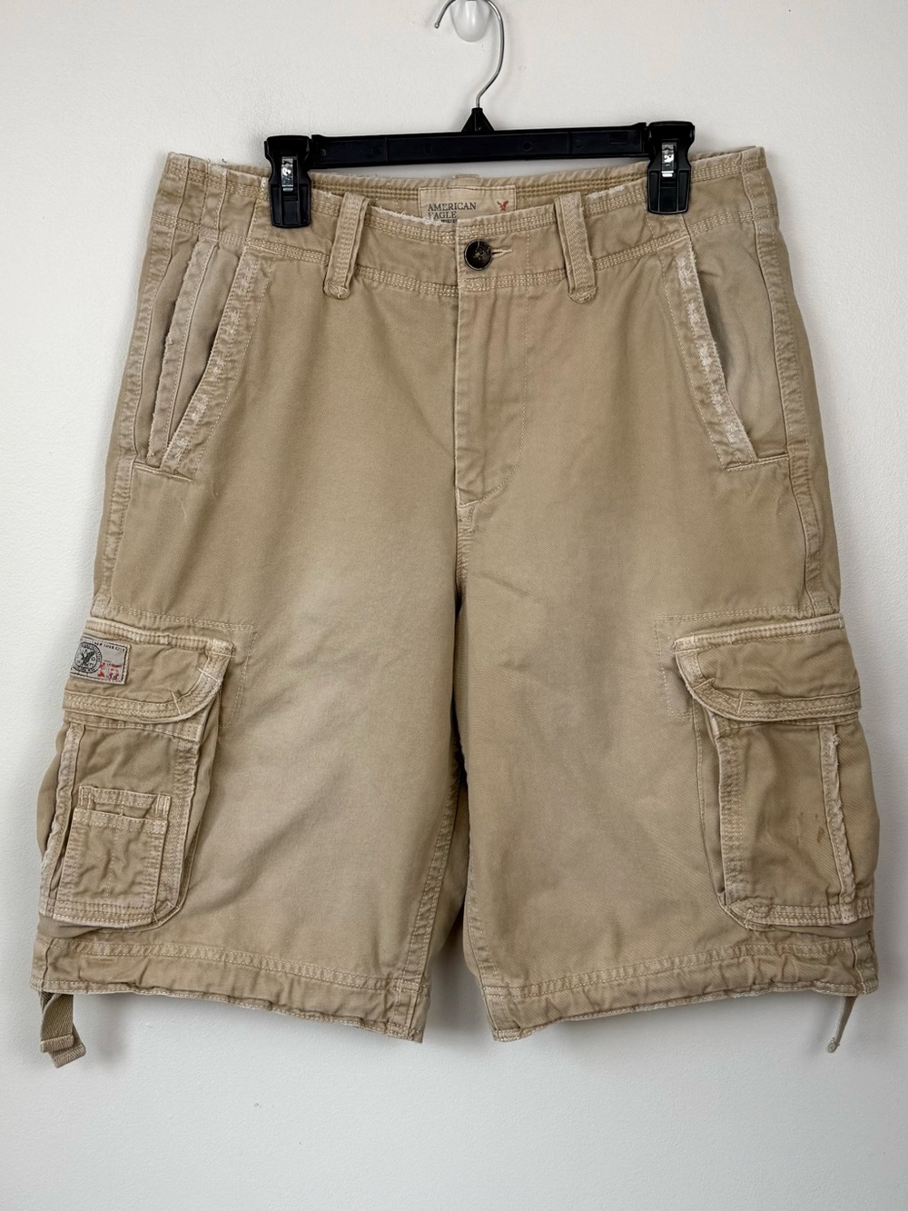 Vintage American Eagle Outfitters Longer Length Tan Cargo Shorts Size 32